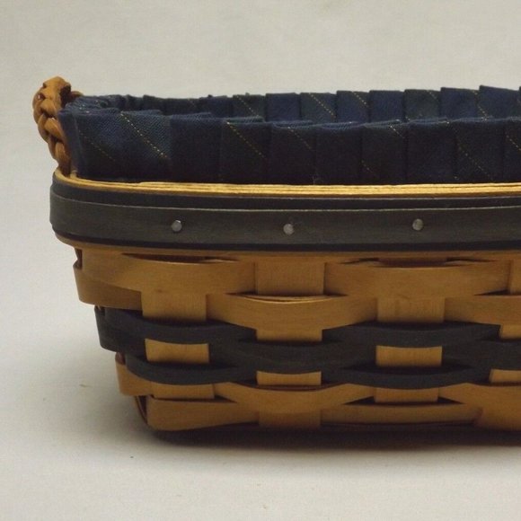 Longaberger 2000 Collector's Club Renewal Basket with Liner and Protector - Picture 5 of 15